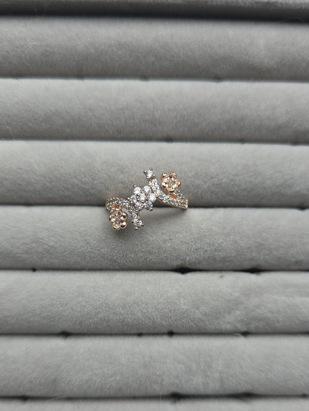 Rose Gold Floral CZ Ring - Elegant Women's Jewelry